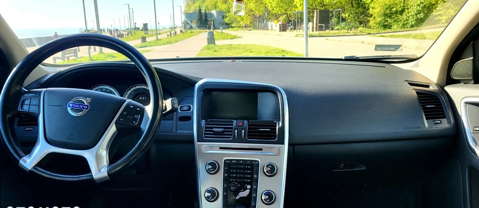 Volvo XC 60 cena 75000 przebieg: 163200, rok produkcji 2012 z Gdynia małe 232